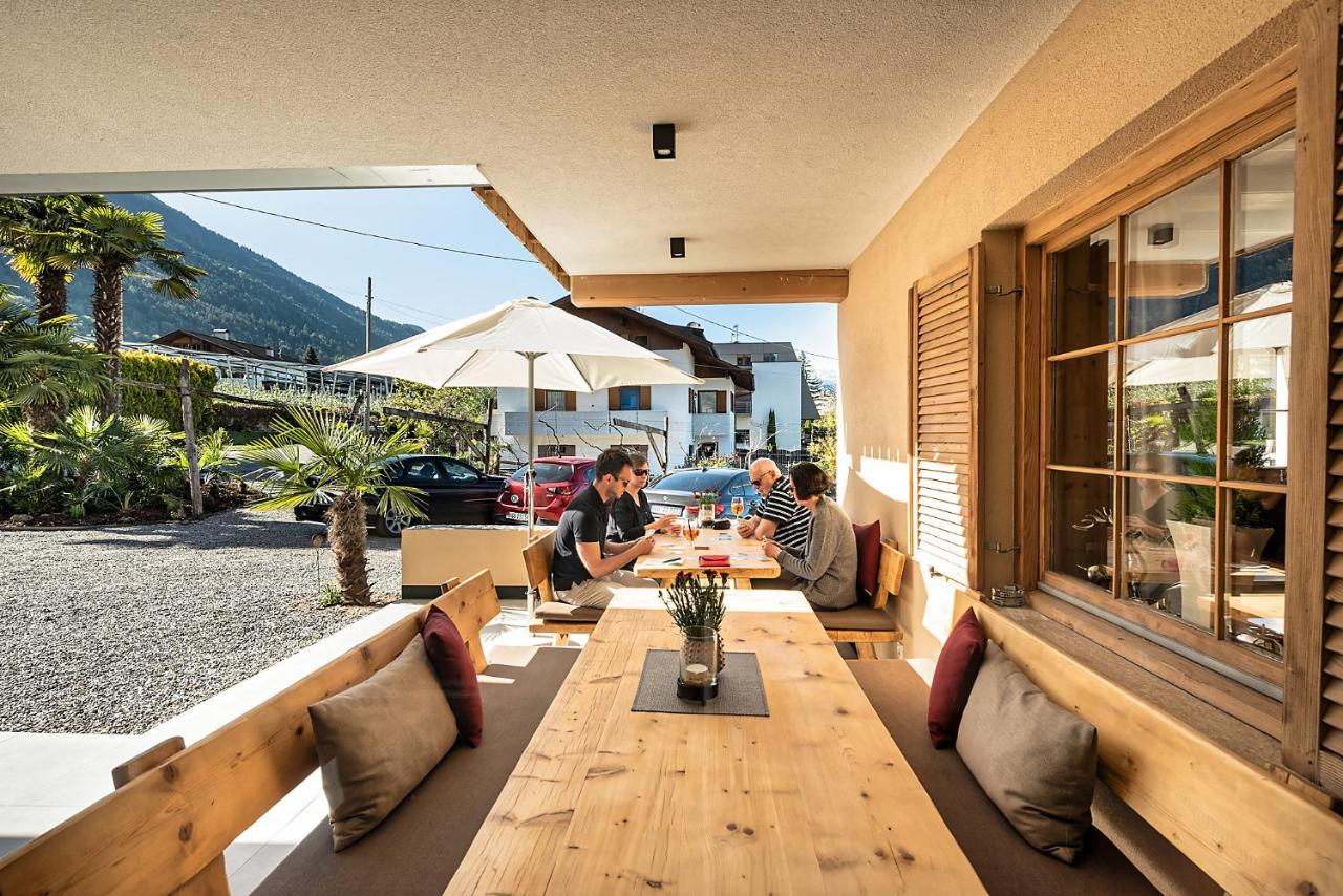 Hotel Schallerhof Tesimo Exteriör bild